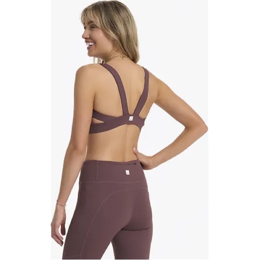 New w/ Tags Vuori Stride Bra size L